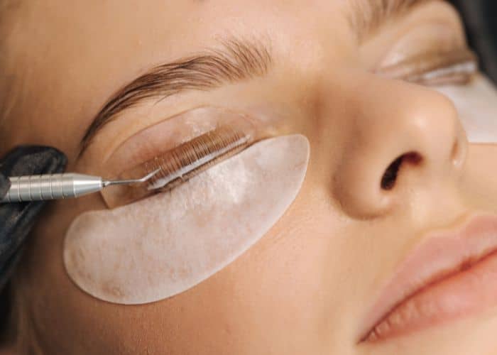 Beauté du regard Sauvagnon | Épilation sourcils, réhaussement cils